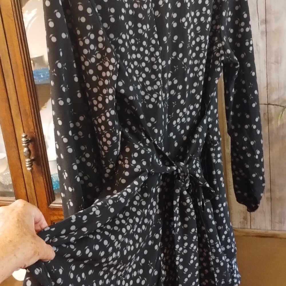 Romper (L) - Picture 4 of 7